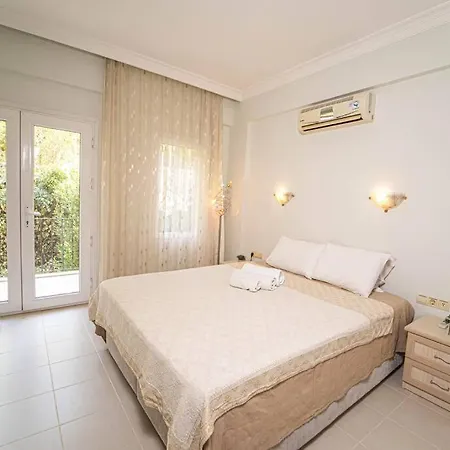 Lejlighed 1 Bedroom House In The Heart Of